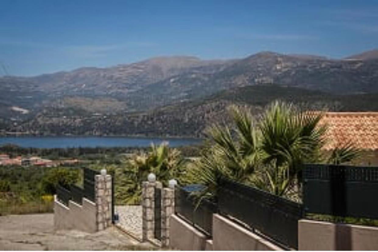 Peaceful House With An Awesome View Villa Khelmáta Exterior photo